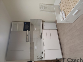 Short or long term rent of new furnished studio Prague 4 in vicinity metro Kačerov